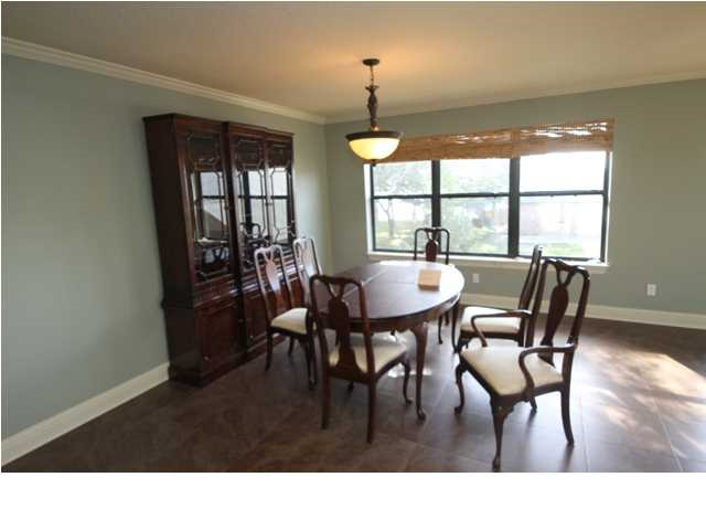 781 Bayou Dr, Destin, FL 32541