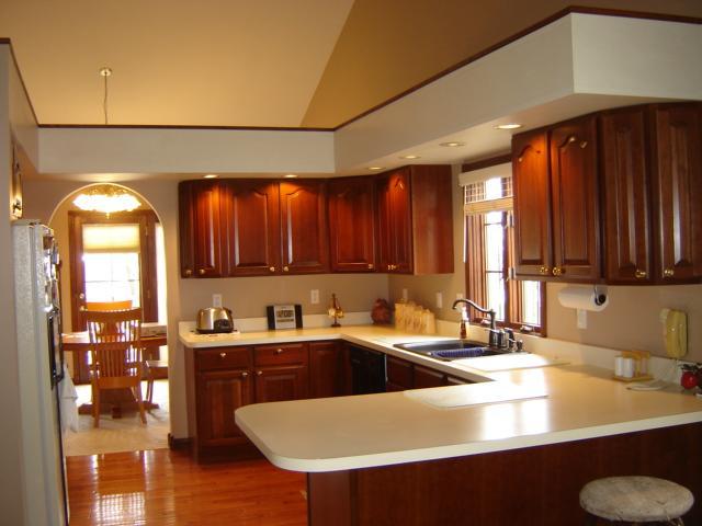 7030 Starling Dr, Schererville, IN 46375