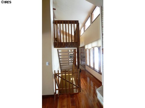 6090 Fox Hill Dr, Longmont, CO 80504