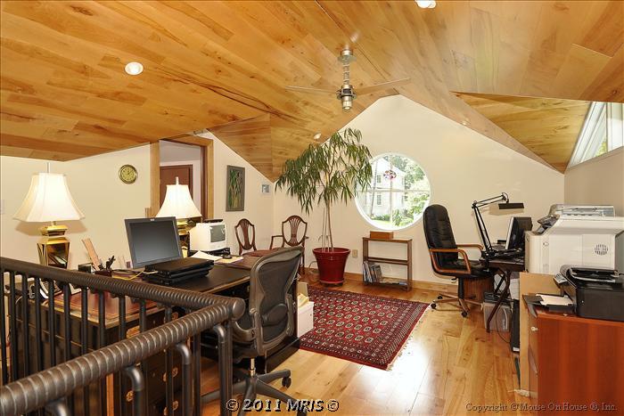 6003 Poindexter Ln, North Bethesda, MD 20852