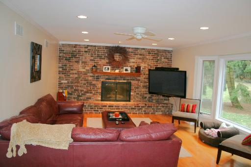 1161 Furlong Drive, Libertyville, IL 60048