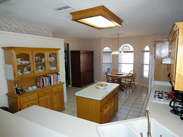 3804 Trailridge Drive, Sachse, TX 75048