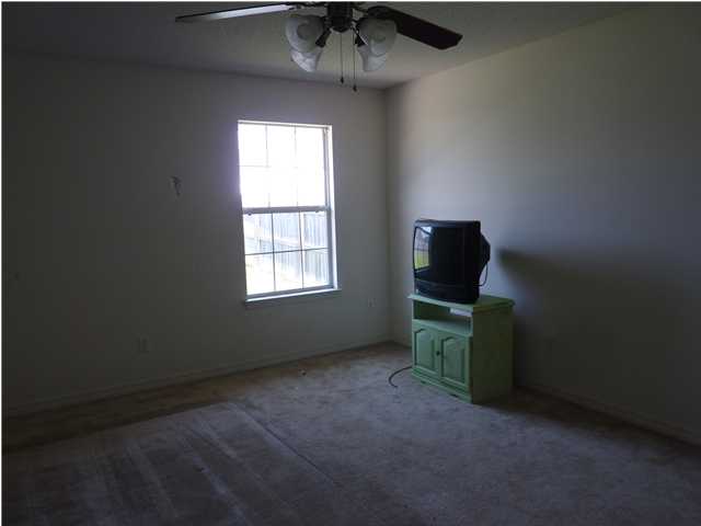 6513 Tampa Dr, Pensacola, FL 32526